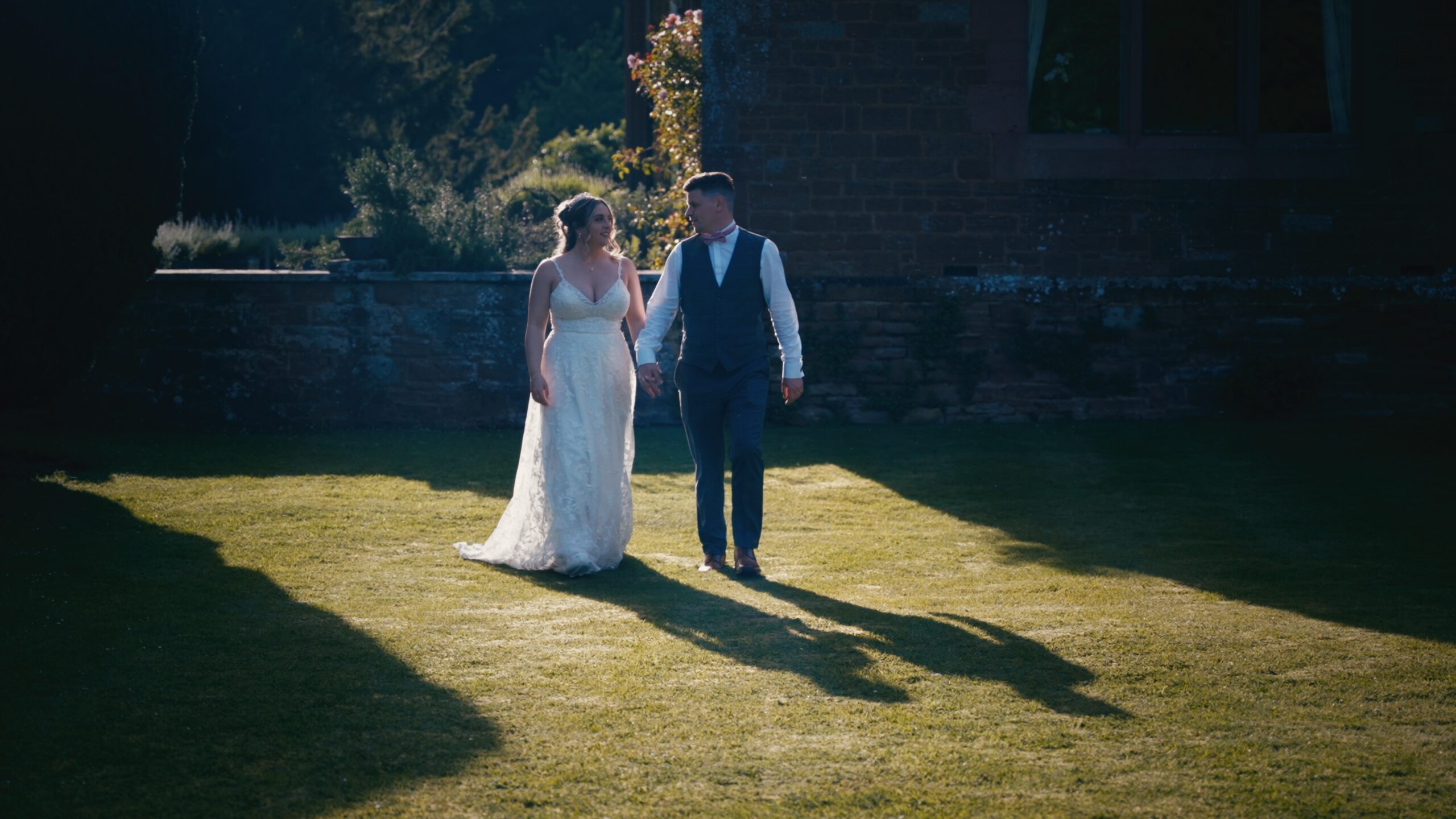 Wedding Videographer How Caple Court Video